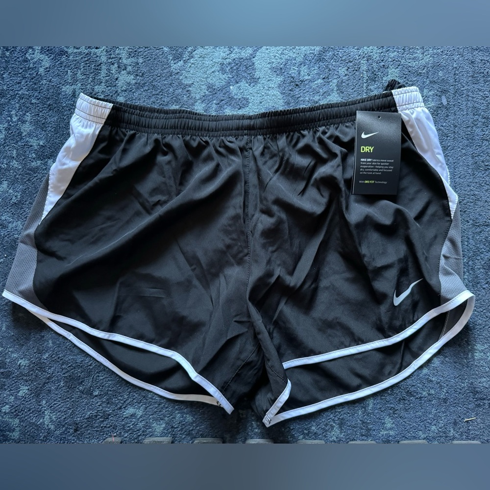 Nike Tempo Shorts Black XL & L w/ Tags